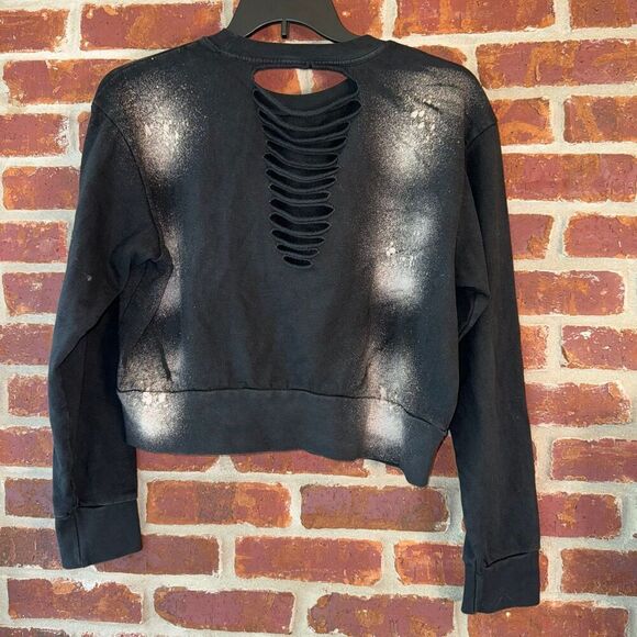 Affliction - Picture 4 of 8